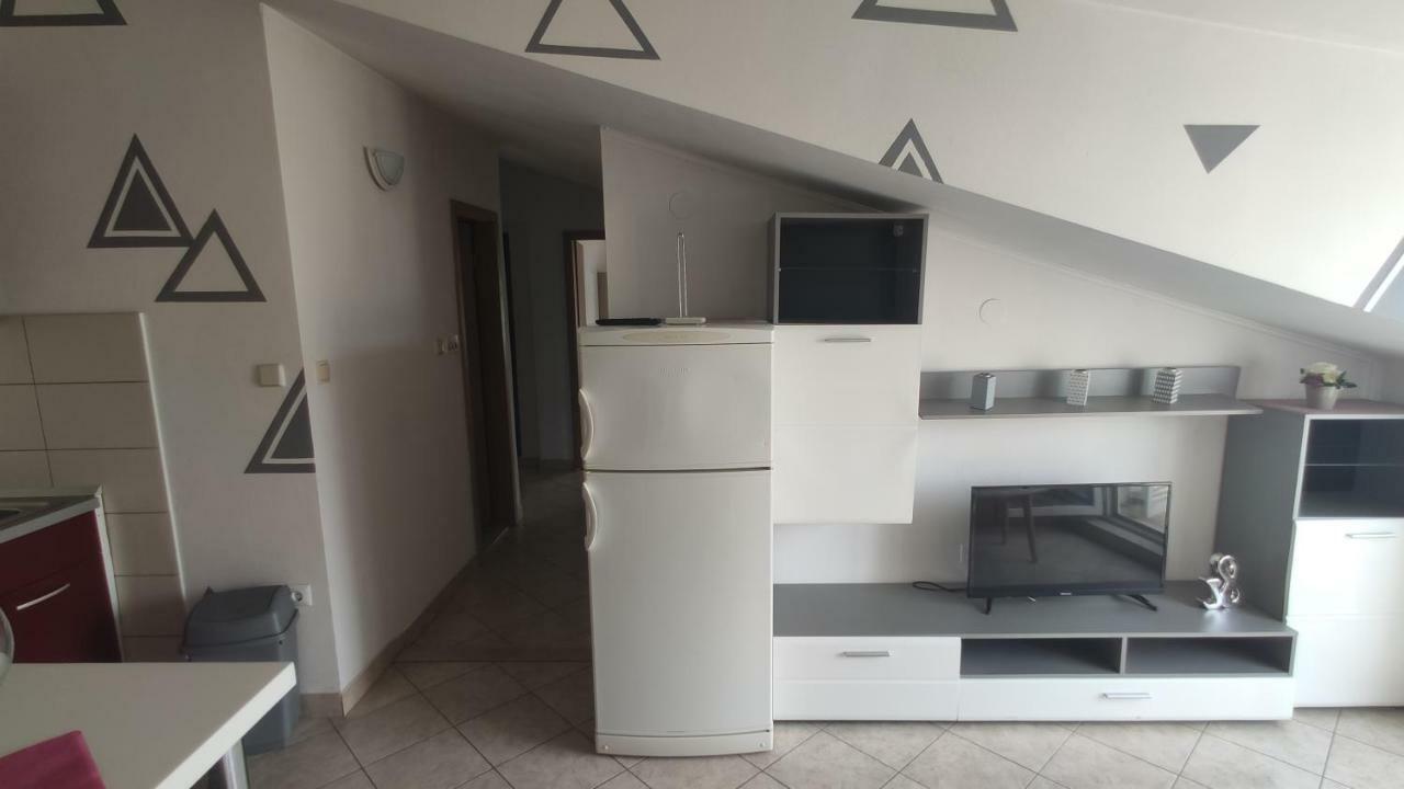 Small Northside Apartment Split Ngoại thất bức ảnh