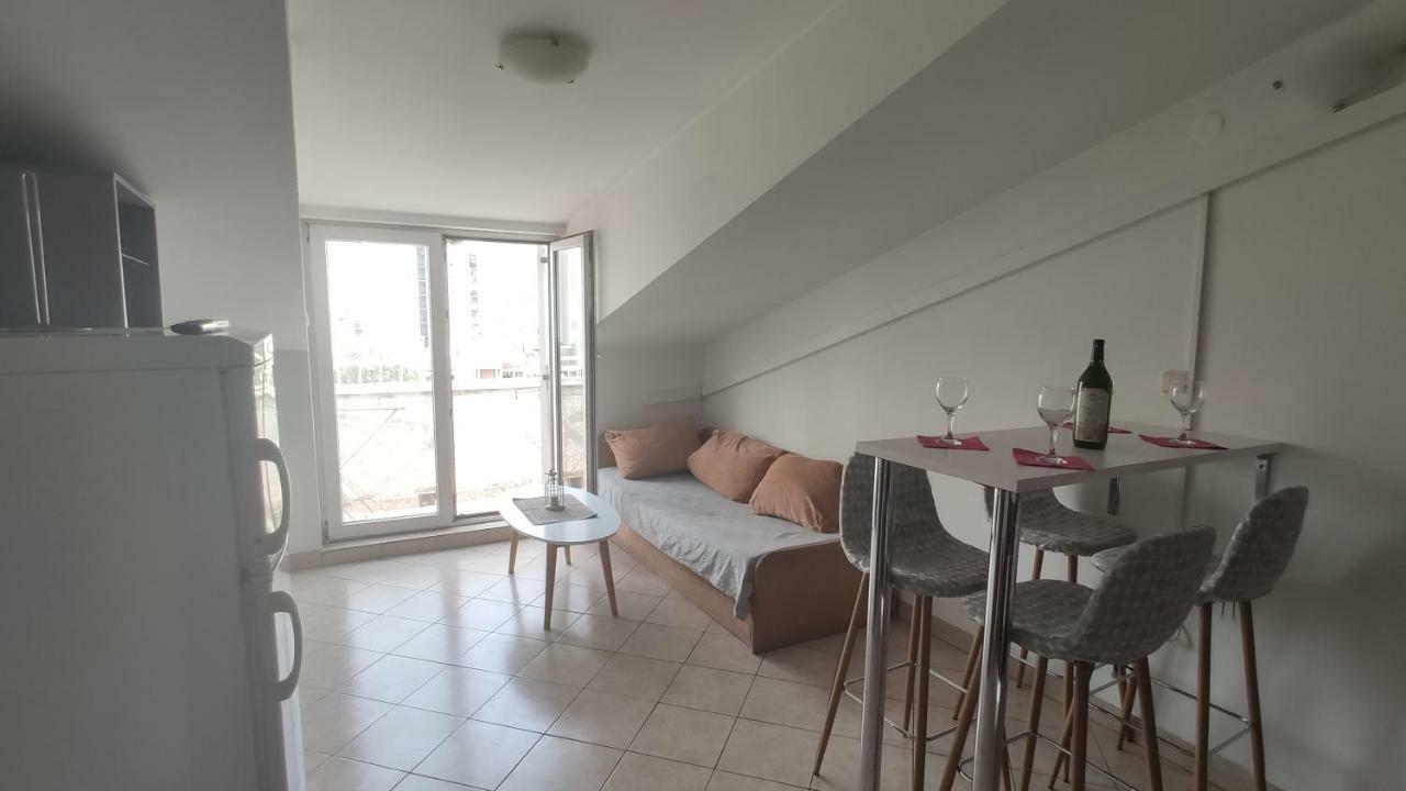 Small Northside Apartment Split Ngoại thất bức ảnh