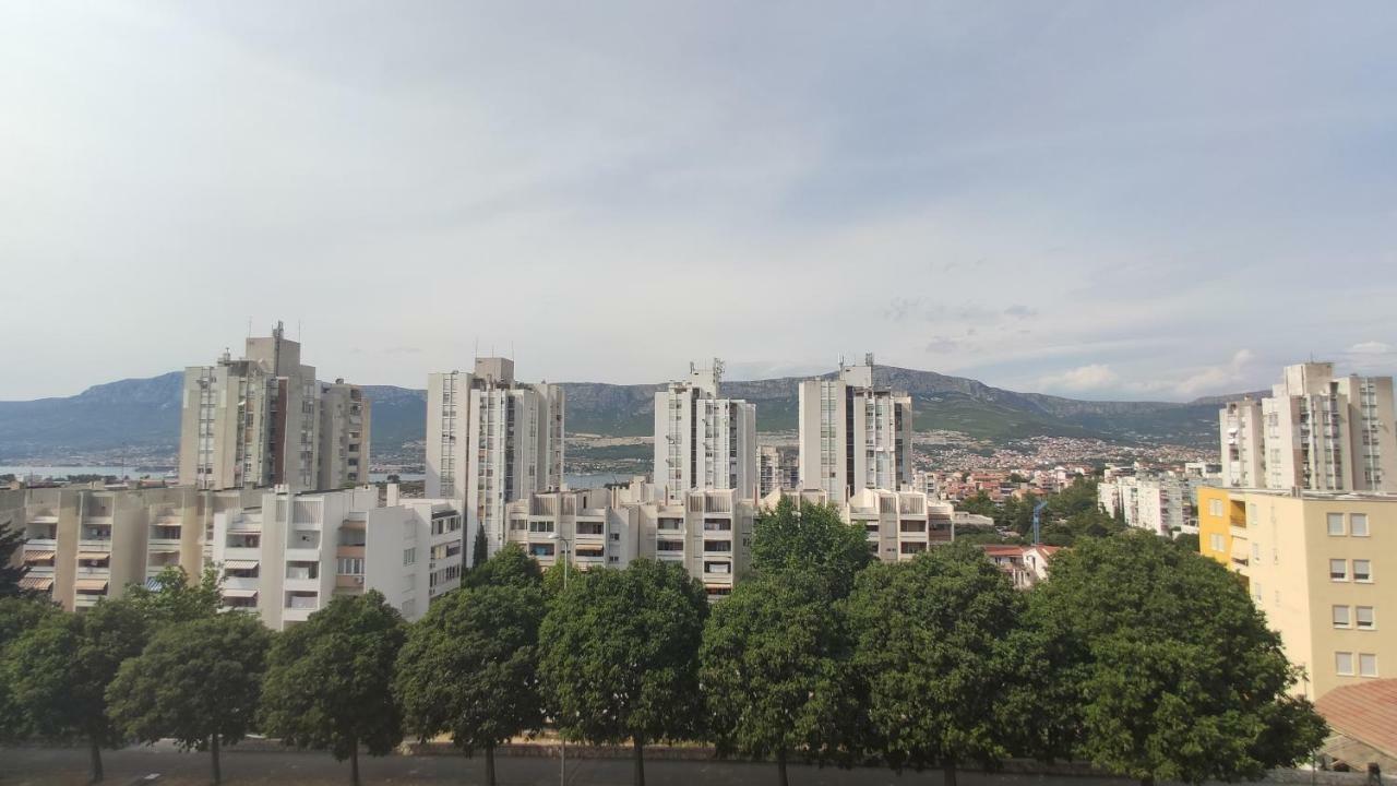 Small Northside Apartment Split Ngoại thất bức ảnh