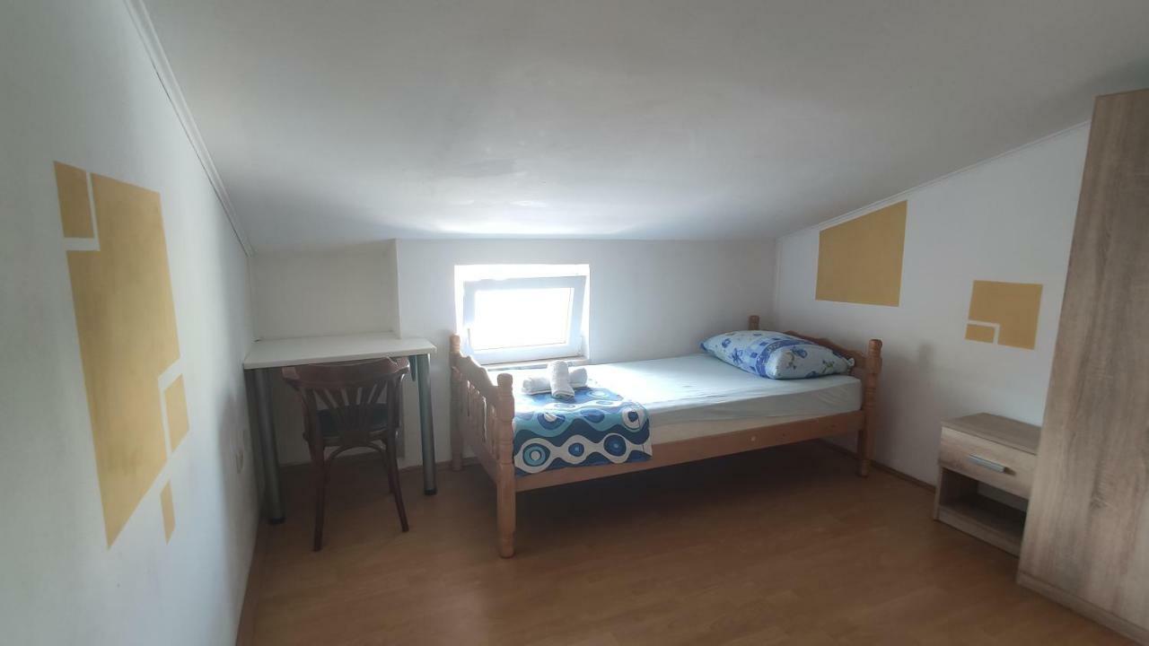 Small Northside Apartment Split Ngoại thất bức ảnh